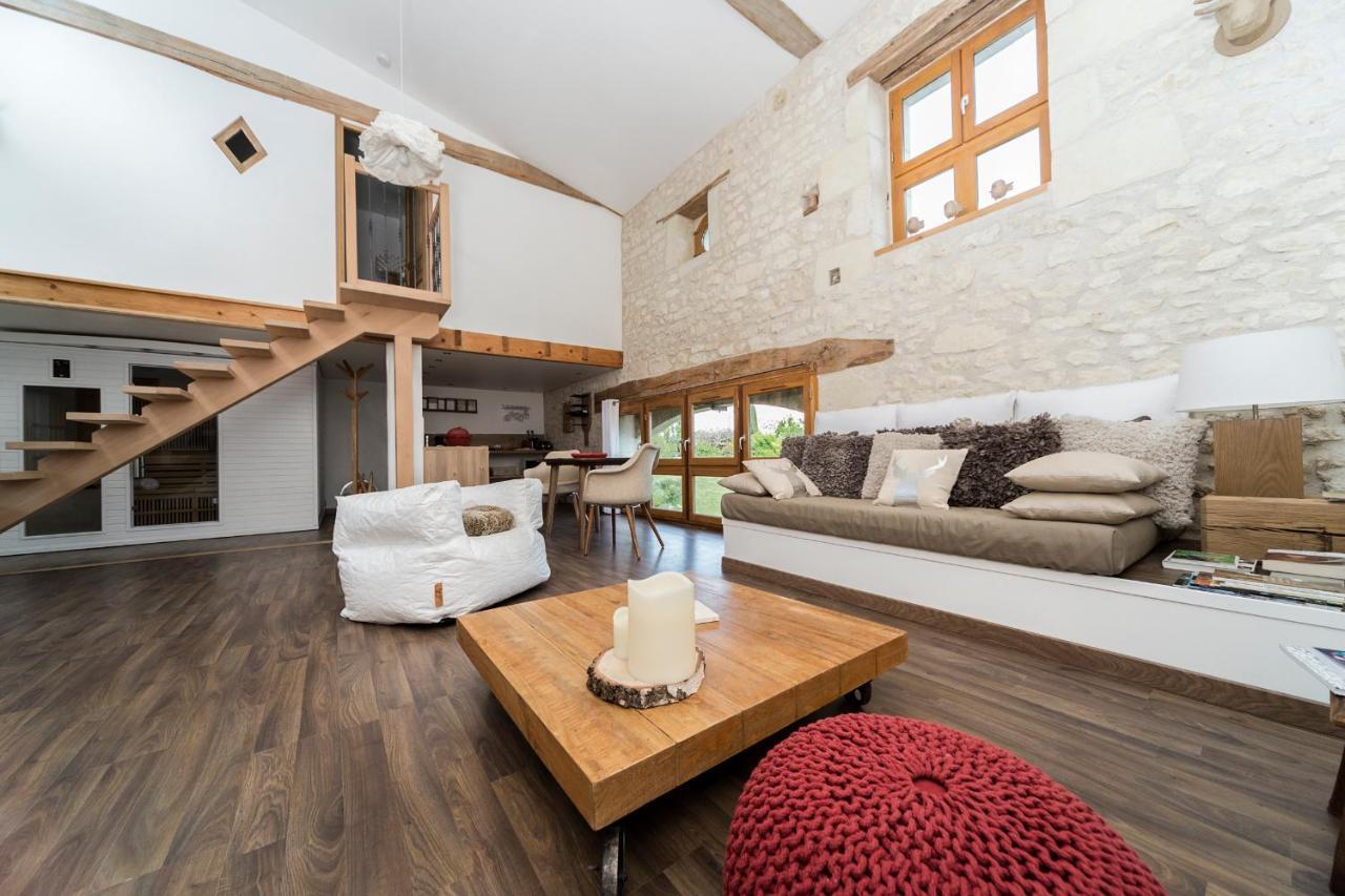Les Terrasses Suite Et Loft De Campagne Avon-les-Roches Buitenkant foto