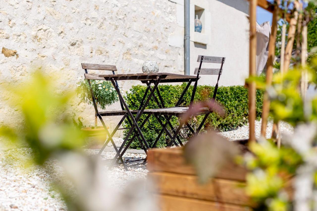 Les Terrasses Suite Et Loft De Campagne Avon-les-Roches Buitenkant foto