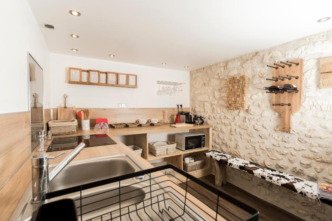 Les Terrasses Suite Et Loft De Campagne Avon-les-Roches Buitenkant foto